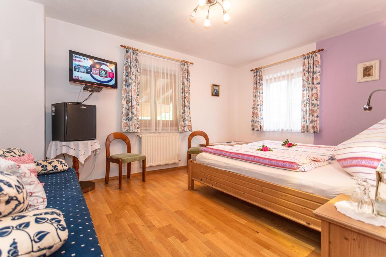 באד הופגסטין Hotel-Pension Lackenbauer מראה חיצוני תמונה